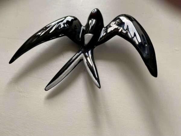 Hirondelle en porcelaine