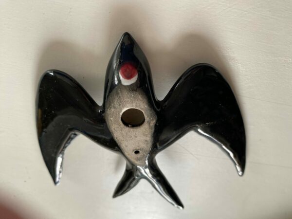 Hirondelle en porcelaine – Image 2