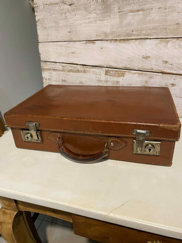 Petite valise en cuir
