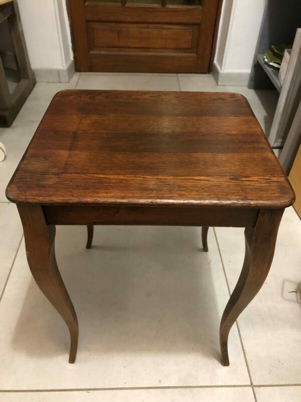 Petite table en chêne