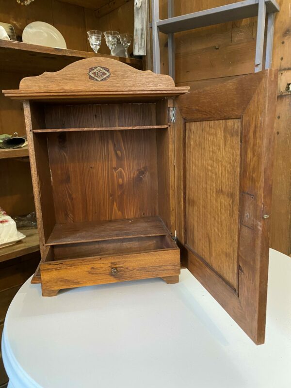 Petite armoire en chêne – Image 2