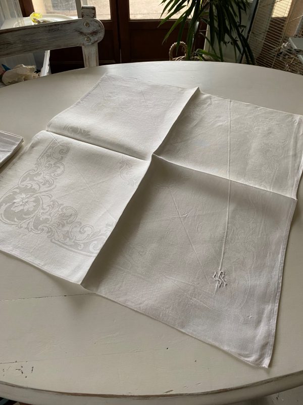 Huit grandes serviettes anciennes – Image 4