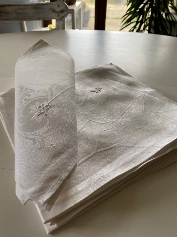 Huit grandes serviettes anciennes – Image 3