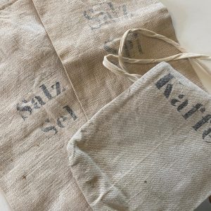 Anciens sacs de jute
