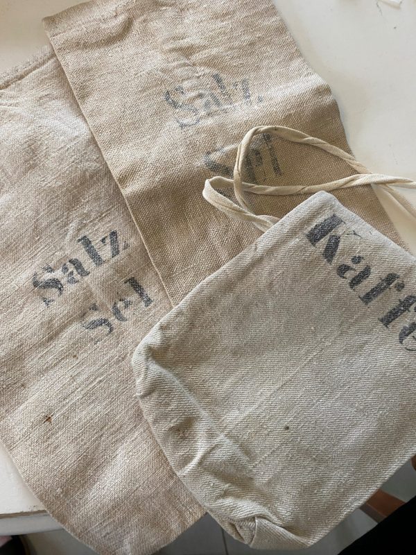 Anciens sacs de jute