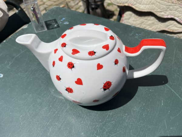 Théière coccinelle et cœur