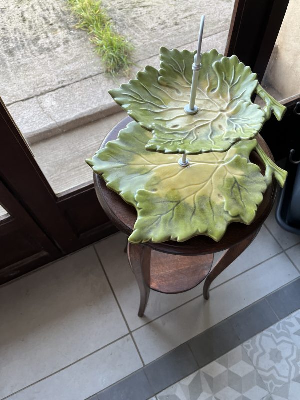 Feuilles présentoirs en céramique