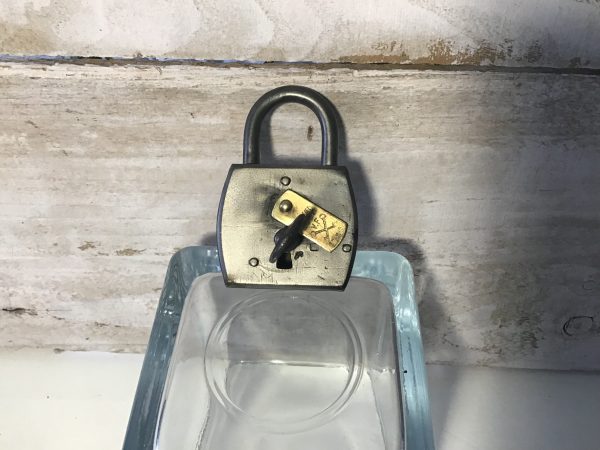 Petit cadenas ancien – Image 2