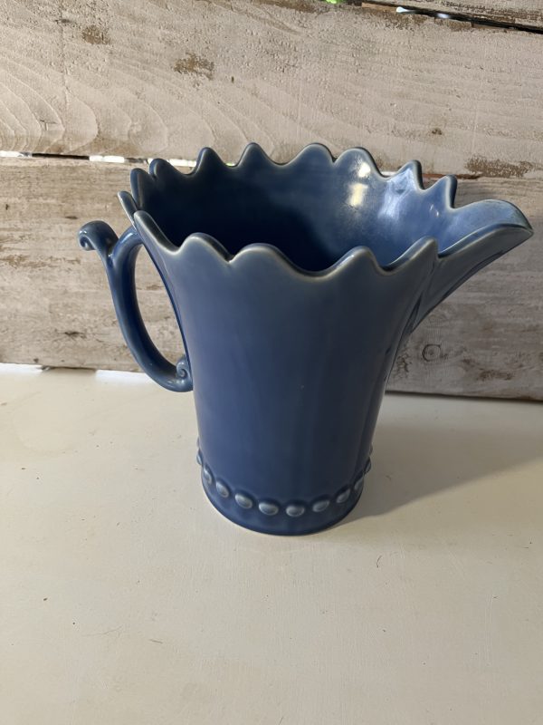 Pot à eau bleu