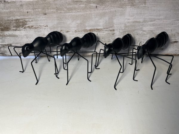Fourmis en métal – Image 4